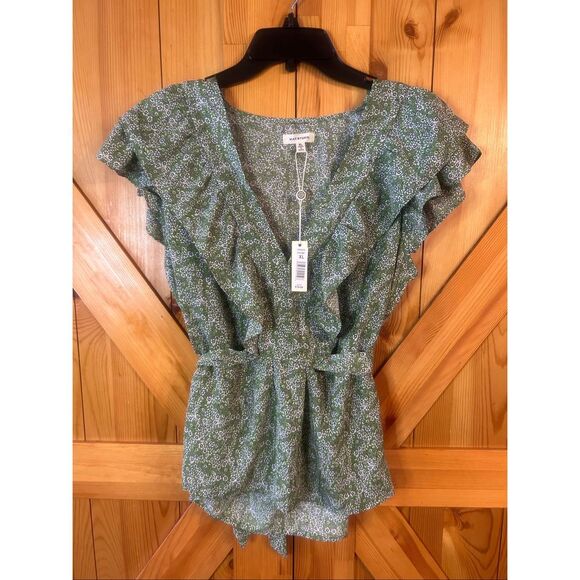 Max Studio Ruffle Sleeve Tie Waist Green Floral Blouse READ NWT Size XL (5942) - Picture 1 of 10
